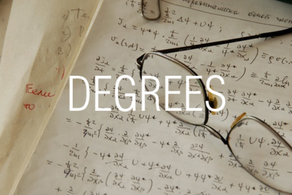 DEGREES関数でラジアンを度に変換する