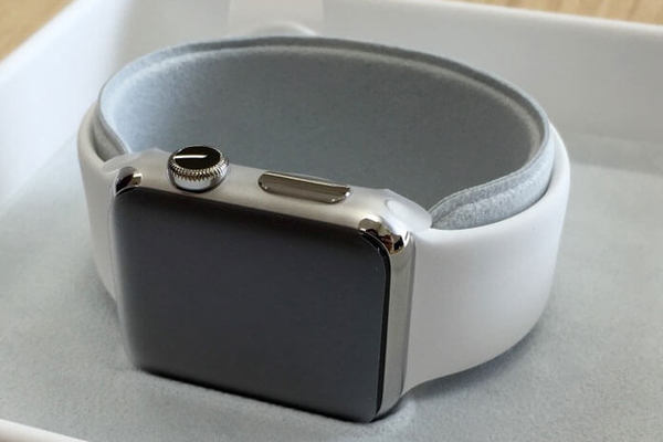 質感の違いに注目! Apple Watchのモデルを写真で比較