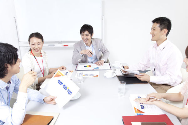PowerPointで複数のスライドにまとめて画面切り替えの効果を付ける方法