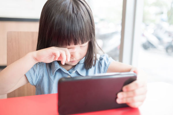 【YouTube】動画、そろそろ休憩したら? 一定時間ごとにリマインダーを表示する方法