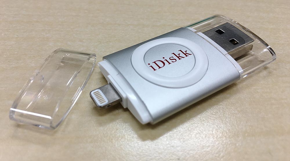 iPhoneで使えるLightning USBメモリー「iDiskk」で写真をバックアップする | できるネット